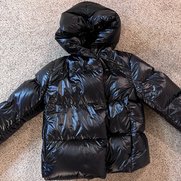 Aritzia short duvet puffer shortダウンジャケット The Super Puff™ Shorty - Liquid Shine | Aritzia US